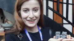 <b>籍自RrtMichaelAdolf（中文名：包子）其实很是熟悉</b> 